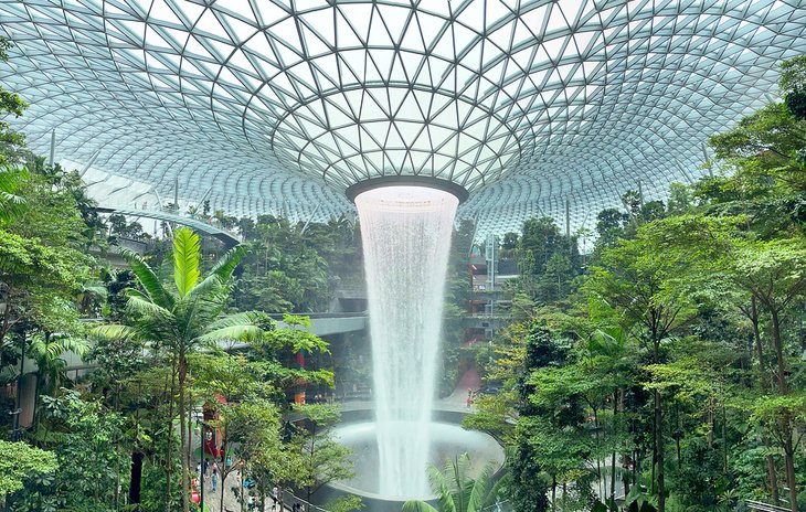 singapore-top-attractions-jewel-changi-airport